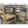 Image 2 : NICE ANTIQUE ROUND OAK PEDESTAL TABLE & CHAIRS