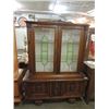Image 1 : BEAUTIFUL STAINED LEADED GLASS CHINA CABINET