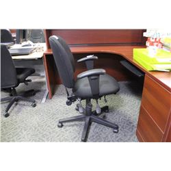 BLACK MULTI LEVER MID-BACK TASK CHAIR