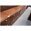 Image 2 : MAHOGANY 2 DRAWER LATERAL FILE CABINET