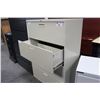 Image 2 : BEIGE 4 DRAWER LATERAL FILE CABINET