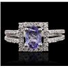 Image 2 : 18KT White Gold 0.83ct Tanzanite and Diamond Ring