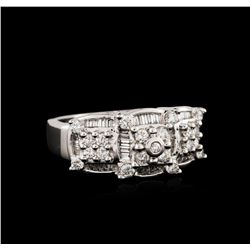 14KT White Gold 0.87ctw Diamond Ring