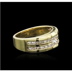 14KT Yellow Gold 1.64ctw Diamond Ring