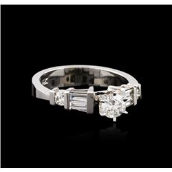 14KT White Gold 0.82ctw Diamond Ring