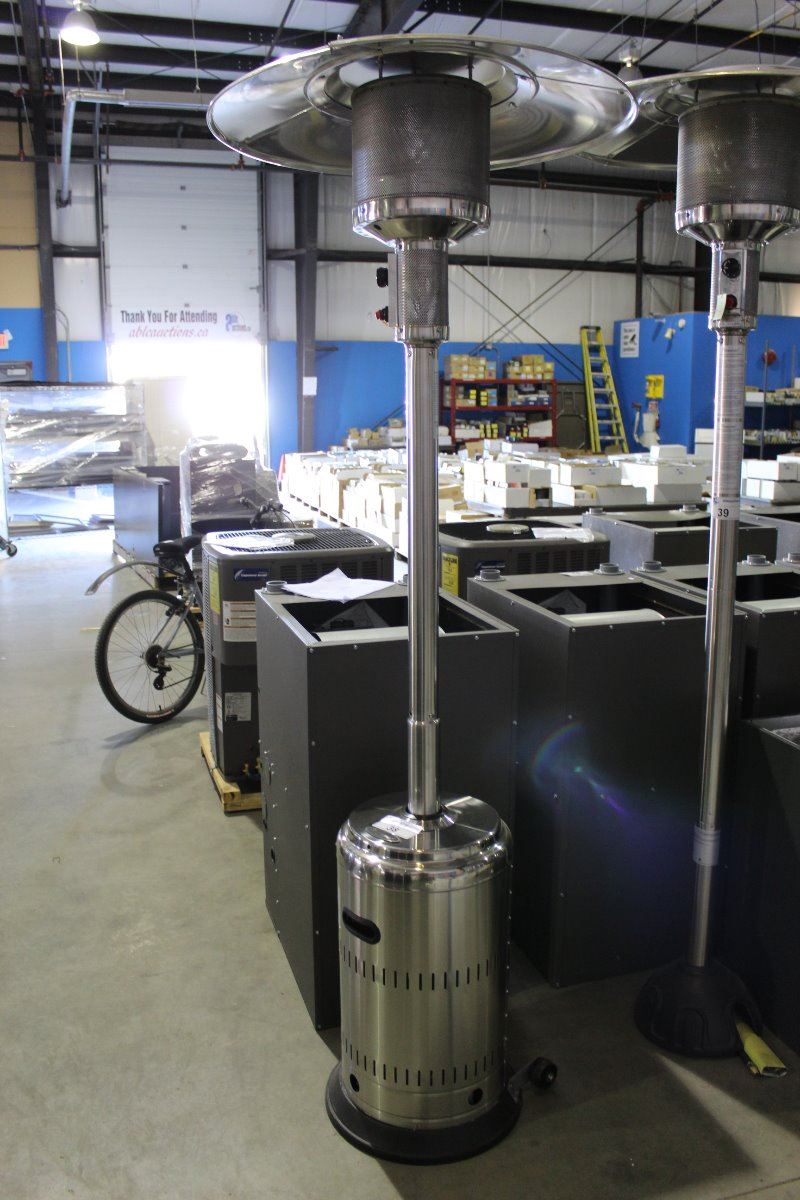 PARAMOUNT STAINLESS STEEL PROPANE POWERED PATIO HEATER