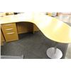 Image 2 : ARTELITE MAPLE 6.5' X 6.5' BOW FRONT L-SHAPE EXECUTIVE DESK (LH)