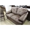 Image 1 : BROWN LEATHER TUFTED LOVE SEAT