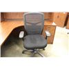 Image 3 : BLACK MESH BACK MULTILEVER TASK CHAIR