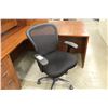 Image 2 : BLACK MESH BACK MID BACK TASK CHAIR