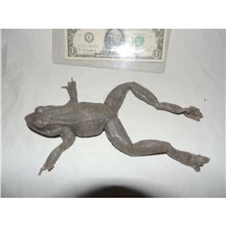 MAGNOLIA SCREEN USED UNPAINTED UNARMATURED TREE FROG