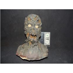 BLOODY ROTTEN ZOMBIE MUMMY BUST WITH ACRYLIC EYES