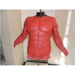 HELLBOY SCREEN USED CHEST WITH ARMS 2