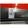 Image 2 : Planet Beach Platimum 52 #524F Tanning Bed (Red)