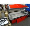 Image 1 : Planet Beach Platimum 52 #524F Tanning Bed (Red)