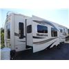 Image 1 : *2013 Keystone Montana 3900FB 39' T/A 5th Wheel Camper