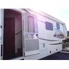 Image 2 : *2013 Keystone Montana 3900FB 39' T/A 5th Wheel Camper