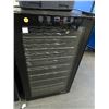 Image 1 : Vinotemp Wine Refrigerator