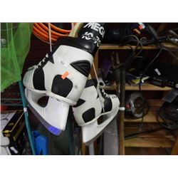 MEGA ICE SKATES