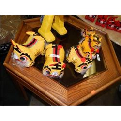 NEW STUFFED FOO DOG TOYS - ASSORTED SIZES. - 6 PER LOT - YELLOW