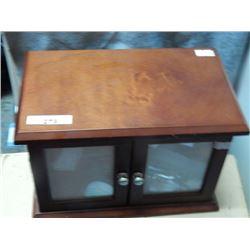 JEWELERY BOX AND CONTENTS