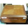 Image 1 : JEWELERY BOX AND CONTENTS