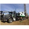 Image 1 : 2000 KENWORTH T800 LAYDOWN PILE DRIVER TRUCK