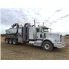 Image 2 : 2014 PETERBILT 367 HYDRO VAC TRUCK