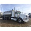 Image 2 : 2008 PETERBILT 367 TANK TRUCK