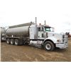 Image 2 : 2007 PETERBILT 378 TANK TRUCK