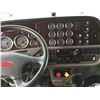 Image 8 : 2015 PETERBILT 367 TRI-DRIVE TRUCK