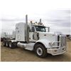 Image 2 : 2015 PETERBILT 367 TRI-DRIVE TRUCK