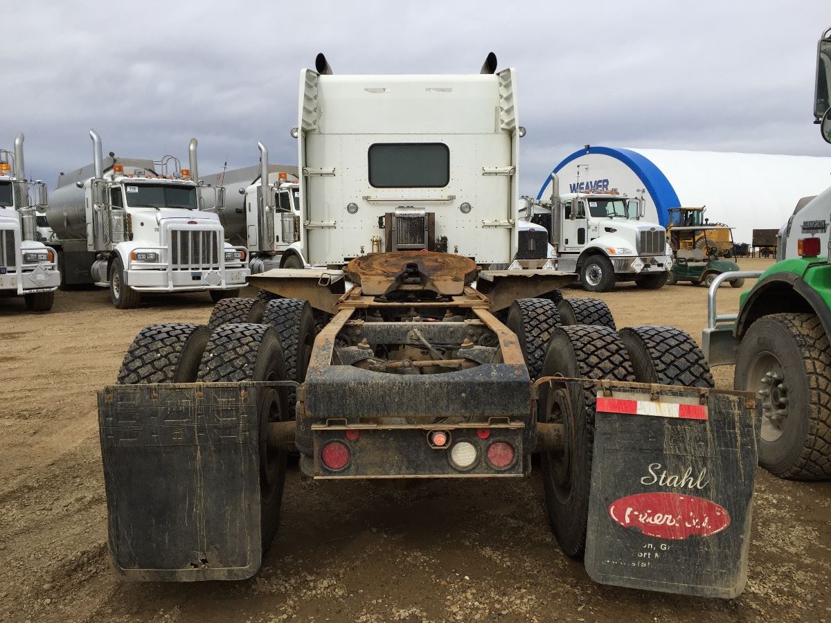 Tri Drive 2013 PETERBILT 367 TRI-DRIVE TRUCK