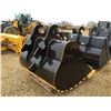 Image 2 : 68" EXCAVATOR CLEANOUT BUCKET TO FIT JD 290