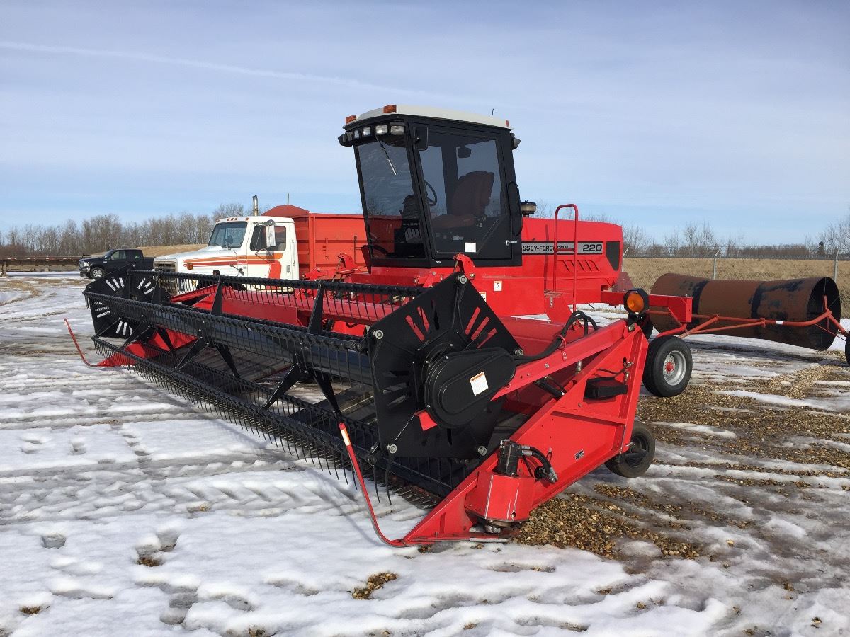 1996 Mf 2 25 Swather
