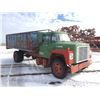 Image 2 : 1976 IHC 1800 S/A GRAIN TRUCK