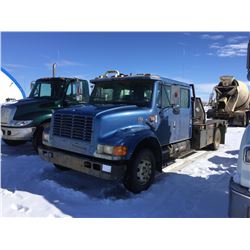 1995 IHC 4700 S/A CREW CAB TRUCK