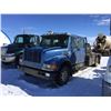 Image 1 : 1995 IHC 4700 S/A CREW CAB TRUCK