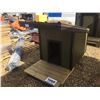 Image 1 : DELUXE INSULATED DOGHOUSE
