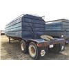 Image 4 : 1979 DOEPKER B-TRAIN GRAIN TRAILERS