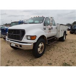2002 FORD F750 S/A SERVICE TRUCK, S/N 3FDXW756X2MA27026, DIESEL ENG, 7 SPD TRANS, CREW CAB, RANEWS T