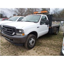 2002 FORD F550 FLATBED TRUCK, S/N 1FDAF56F92EC58997, DIESEL ENG, AUTO TRANS, 12' FLATBED W/ HEADACHE