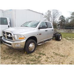 2011 DODGE RAM 3500 CREW CAB 4X4 CAB & CHASSIS, S/N 3D6W24CL2BG5013202, CUMMINS TURBO DIESEL ENG, 6 