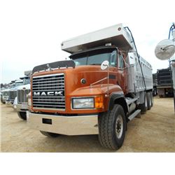 2002 MACK CL713 TRI-AXLE DUMP, S/N 1M2AD62CX2M012120, MACK DIESEL ENG, 8LL TRANS, 44K REARS, 20K FRO