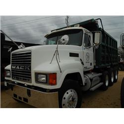 1996 MACK CH613 TRI-AXLE DUMP, S/N 1M2AA18Y2TW053778, E7-427 MACK ENG, EATON FULLER 8LL TRANS, 15' O