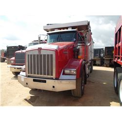 2006 KENWORTH T800 TRI-AXLE DUMP, S/N 1NKDLU0XX6J145772, 430 HP C13 CAT DIESL, 8LL TRANS, 46K REARS,