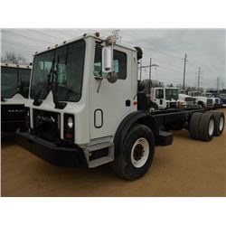2003 MACK MR688S T/A CAB & CHASSIS, S/N 1M2K195C23M022006, 350 HP MACK ENG, ALLISON AUTO TRANS, DOUB
