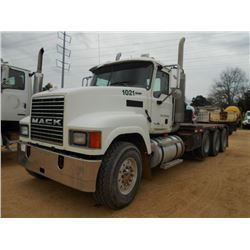 2007 MACK CHN613 TRI-AXLE WINCH TRUCK, S/N 1M2AJ07YX7N010766, 480 HP MACK ENG, T318 MACK TRANS, 40K 