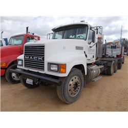 2006 MACK CHN613 T/A WINCH TRUCK, S/N 1M2AJ06Y76N002365, MACK DIESEL ENG, 13 SPD TRANS, WINCH, 11R24