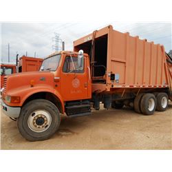 2002 INTERNATIOANL 4900 T/A GARBAGE TRUCK, 1HTSHAAT32H537453, IHC DT 466E DIESEL ENG, AUTO TRANS, 40